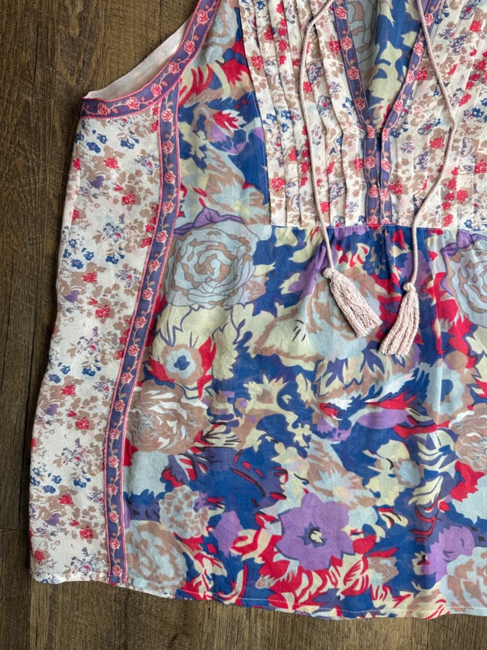 Joie Women's Floral Silk Tie-Neck Tank Red White Blue Multi Size Small - Picture 4 of 13